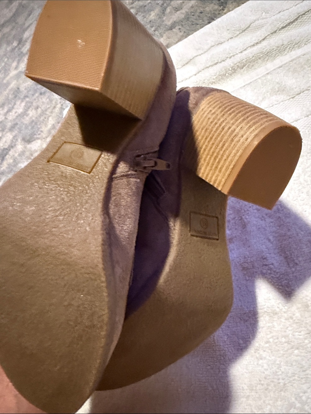 Kaari Blue Brown Faux-Suede Lace-Up Shearling Ankle Boots - Picture 4 of 6